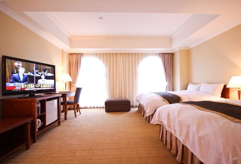 اتاق سوپریور چهار تخته, Grand Boss