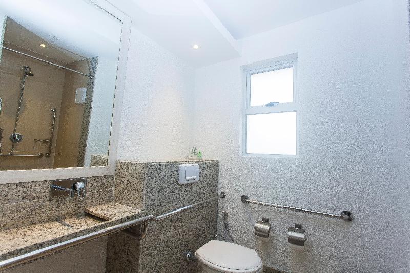 适合残疾人士使用的带超级大床的标准间, Holiday Inn Natal, An Ihg