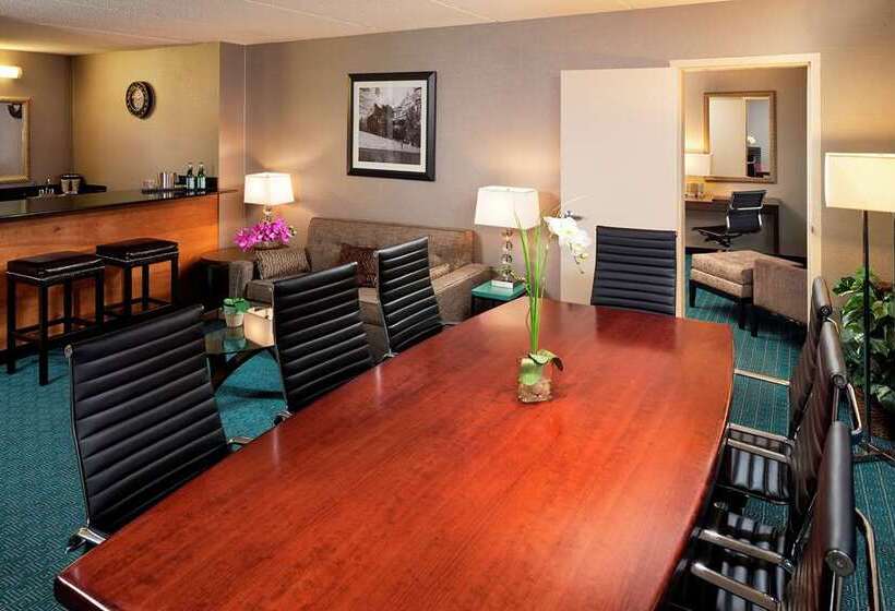 스위트 킹사이즈 침대, Homewood Suites by Hilton Chicago Downtown / Magnificent Mile