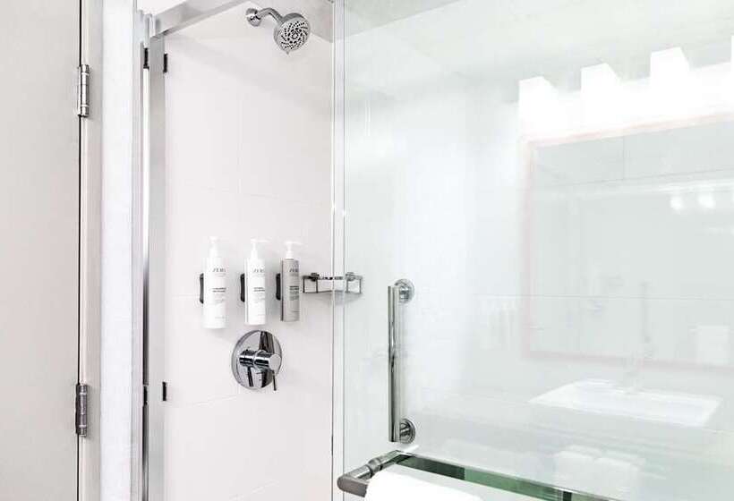 스위트 킹사이즈 침대, Homewood Suites by Hilton Chicago Downtown / Magnificent Mile