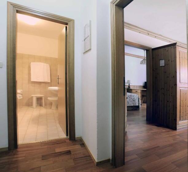 Семейный Номер, Principe