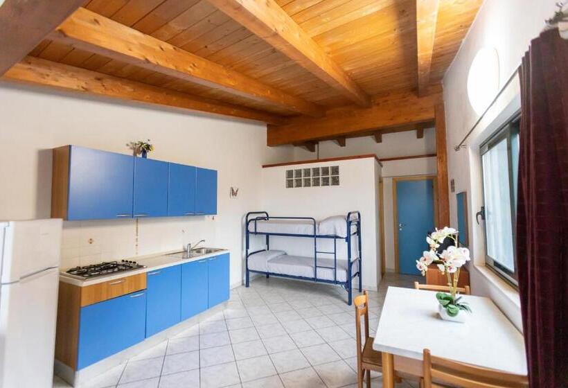 Апартаменты 1 Спальня, Residence Emarine