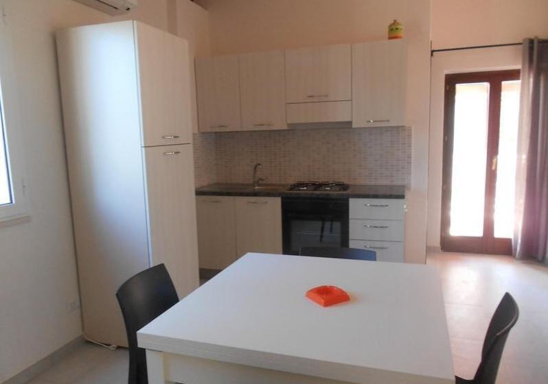 آپارتمان 1 خوابه, Residence Emarine