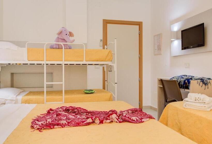 חדר אקונומי לארבעה, Reyt