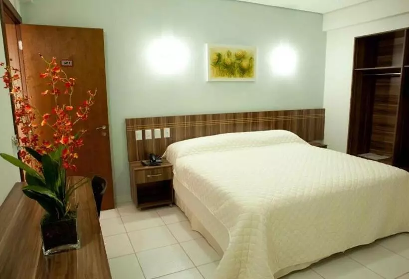 Chambre Standard Individuelle, Serras