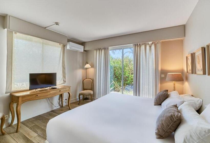 شقة غرفة واحدة, Villa L'arche