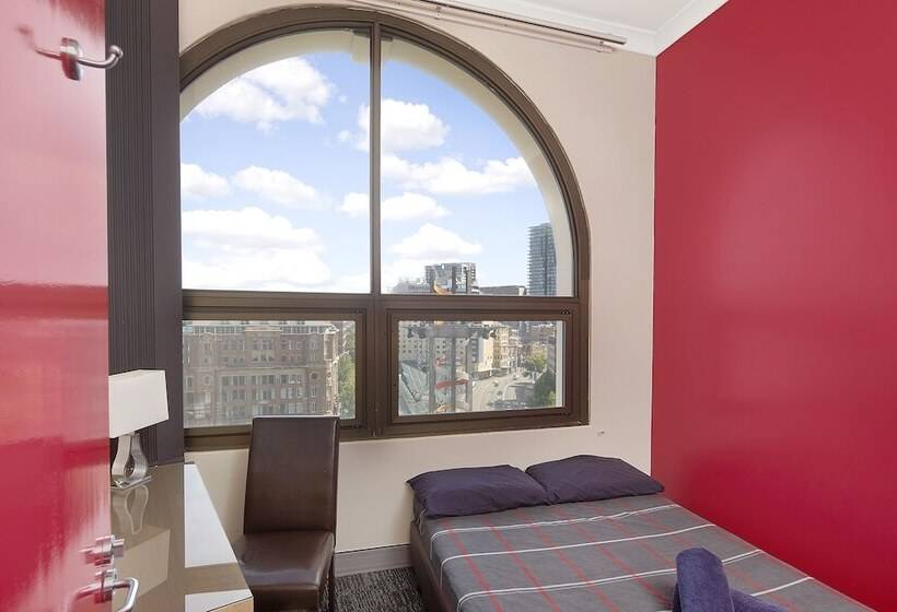 اتاق استاندارد, Wake Up! Sydney Central