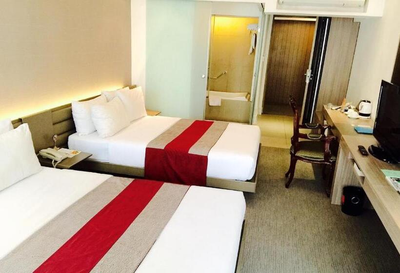 اتاق سوپریور, The E Hotel Makati