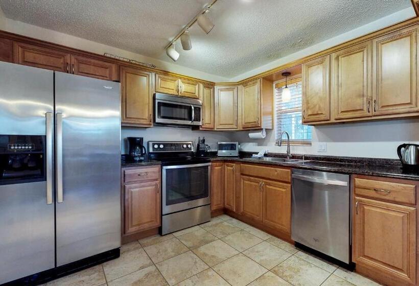 شقة 3 غرف, North Beach Village 27