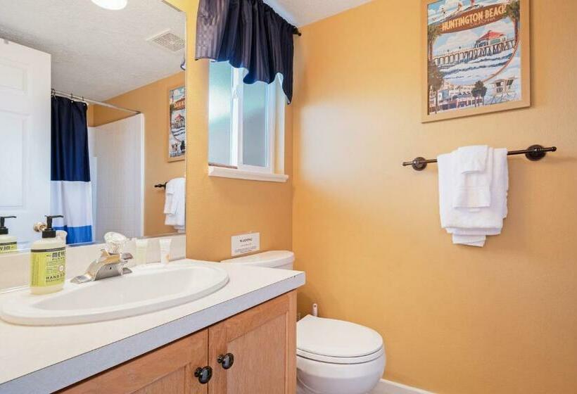 带2个卧室的公寓, Harbor Village Lakeview Condo 9023