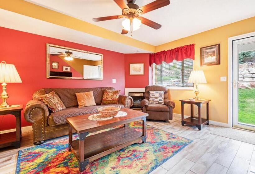 带2个卧室的公寓, Harbor Village Lakeview Condo 9023