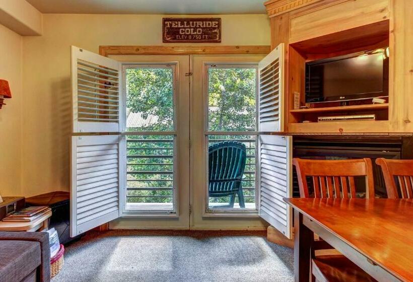 １ベッドルームアパートメント, Viking Lodge B218