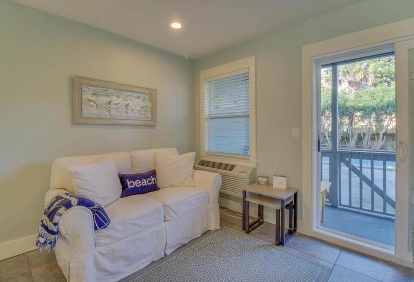 Studio Standard, 104 Inlet Sands Condo