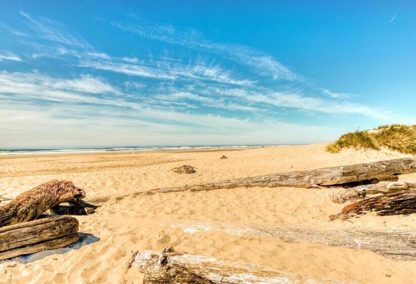 スタンダードスタジオ, Fisherman S Cottage