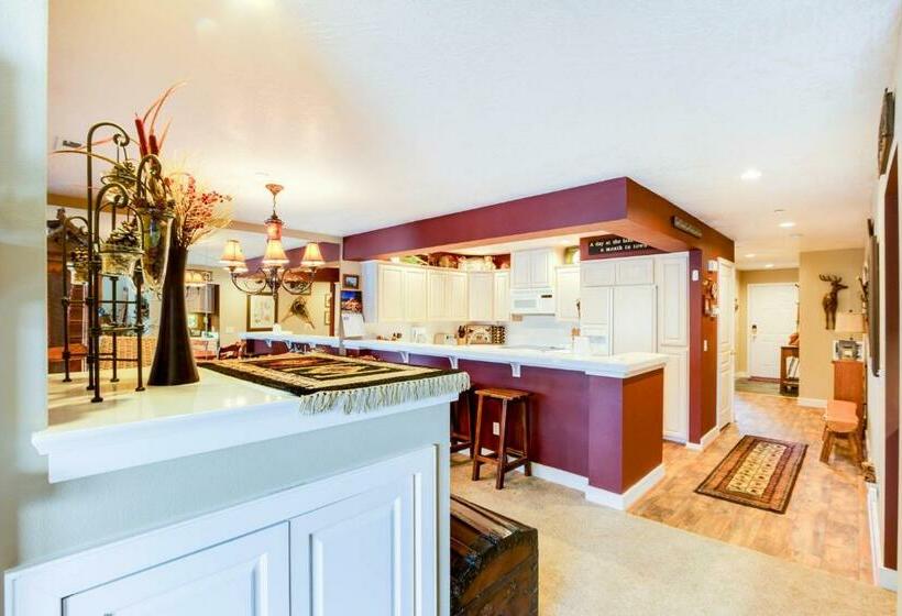 2ベッドルームアパートメント, Lazy On The Lakefront