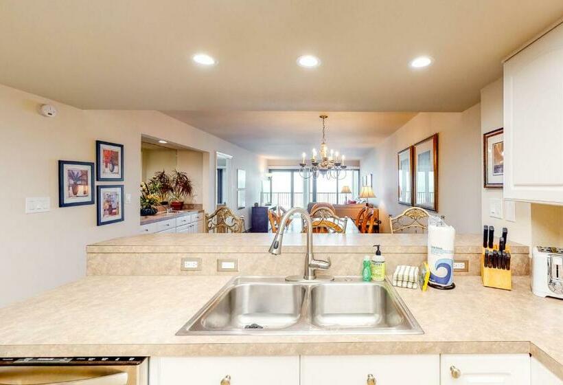 شقة غرفتين, Ocean Vista #706