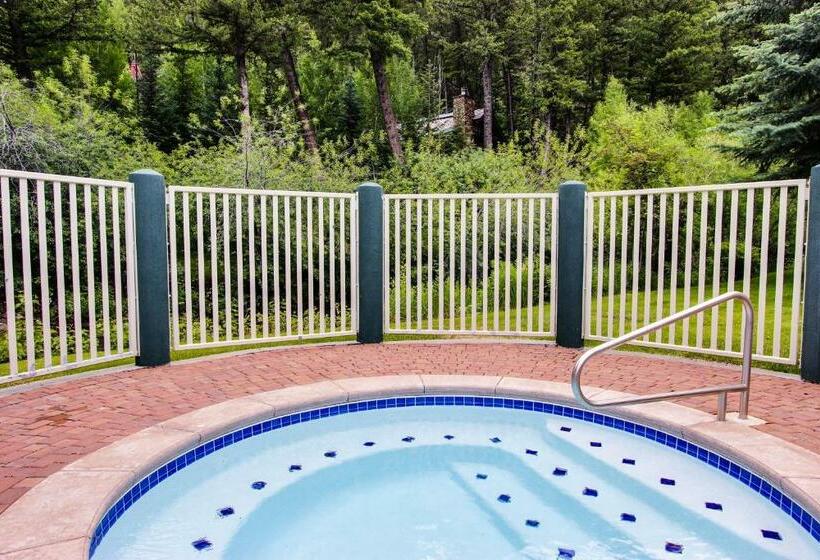 شقة غرفتين, Prospector Condo