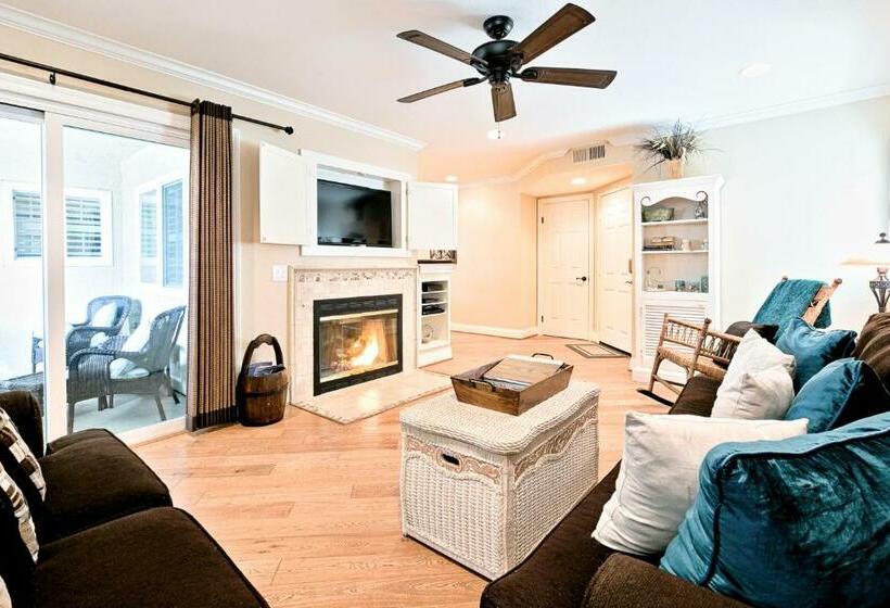 带2个卧室的公寓, Ritz Point Condo