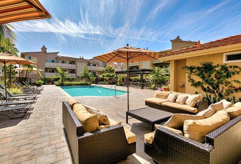 带2个卧室的公寓, Ritz Point Condo