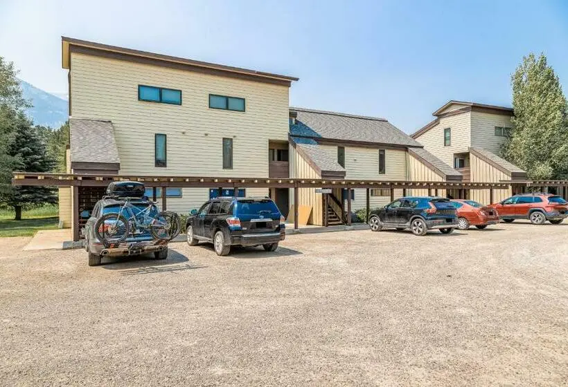 ２ベッドルームアパートメント, Fish Creek Point