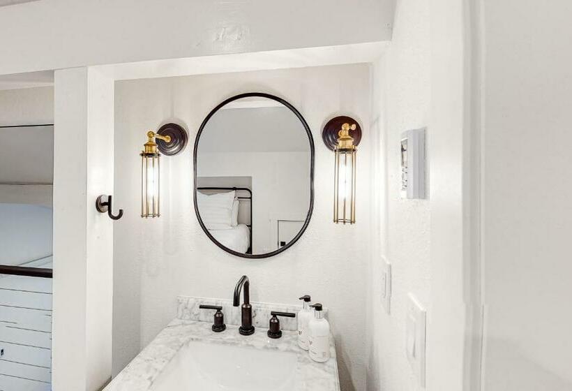 Апартаменты 2 Спальни, Fish Creek Point
