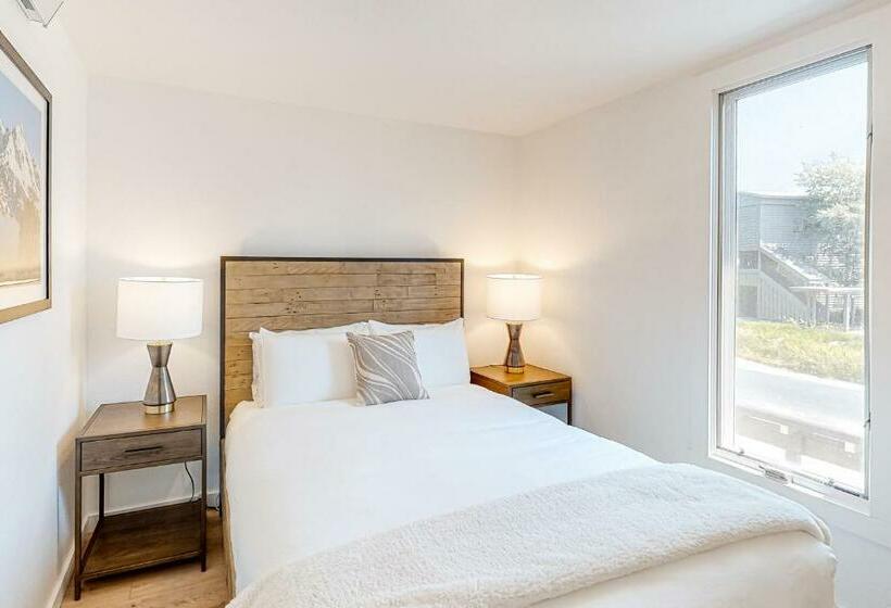 شقة غرفتين, Fish Creek Point