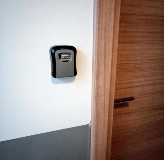 اتاق سوپریور, Central Guesthouse