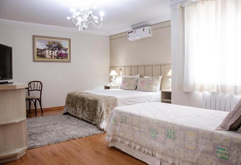 Pokój Standard Trzyosobowy, Chateau Do Luar Prime Em Campos Do Jordao