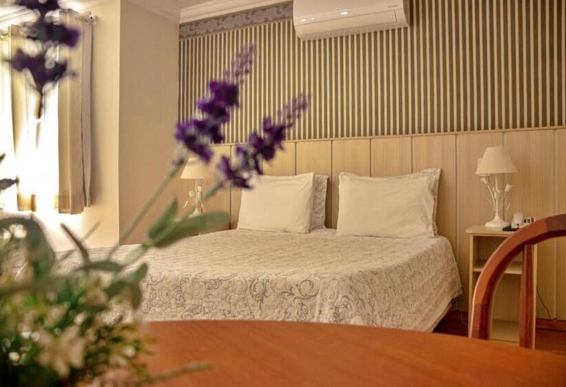 Pokój Standard Trzyosobowy, Chateau Do Luar Prime Em Campos Do Jordao