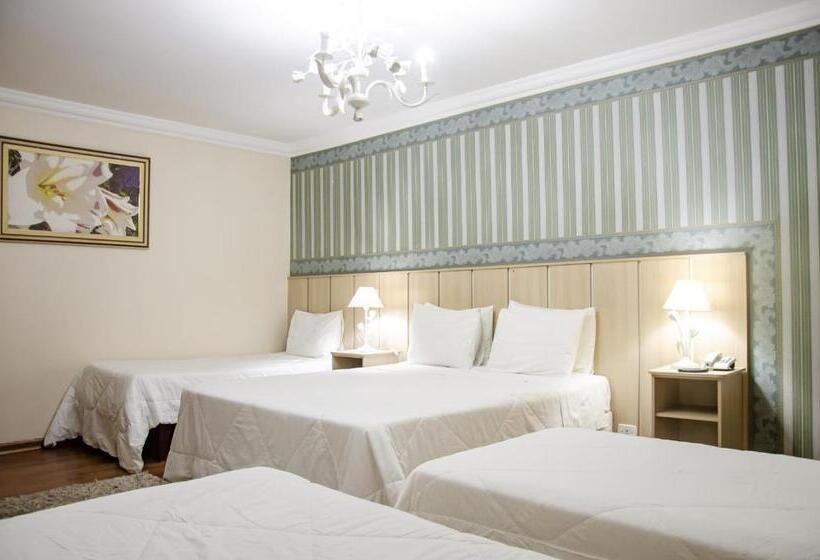 Pokój Czteroosobowy Standard, Chateau Do Luar Prime Em Campos Do Jordao