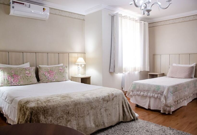 Quarto Familiar, Chateau Do Luar Prime Em Campos Do Jordao