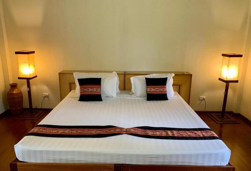 اتاق لوکس, Asia Grand View