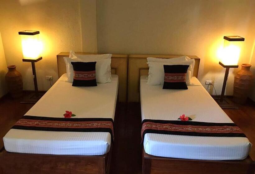 اتاق لوکس, Asia Grand View