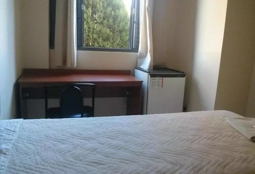 スタンダード4人部屋, Bekassin Botucatu Hoteis Ltda