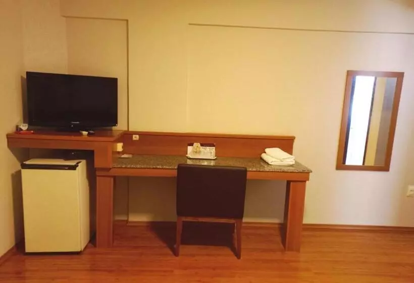スタンダードトリプルルーム, Biazi Plaza