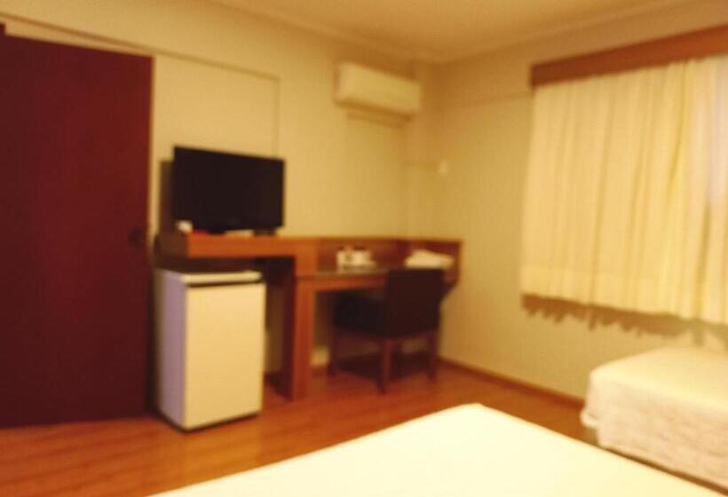 디럭스 스위트 킹 침대, Biazi Plaza