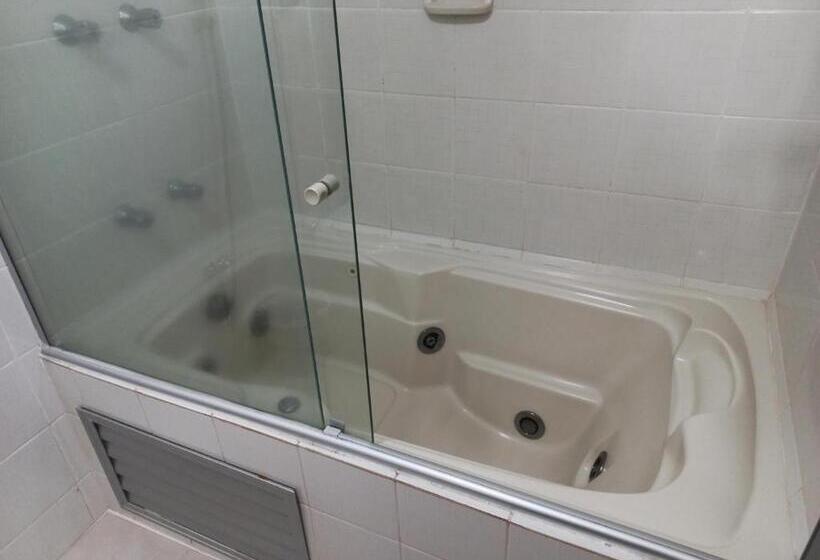 Suíte Deluxe, Biazi Plaza