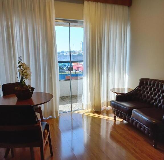 디럭스 스위트 킹 침대, Biazi Plaza