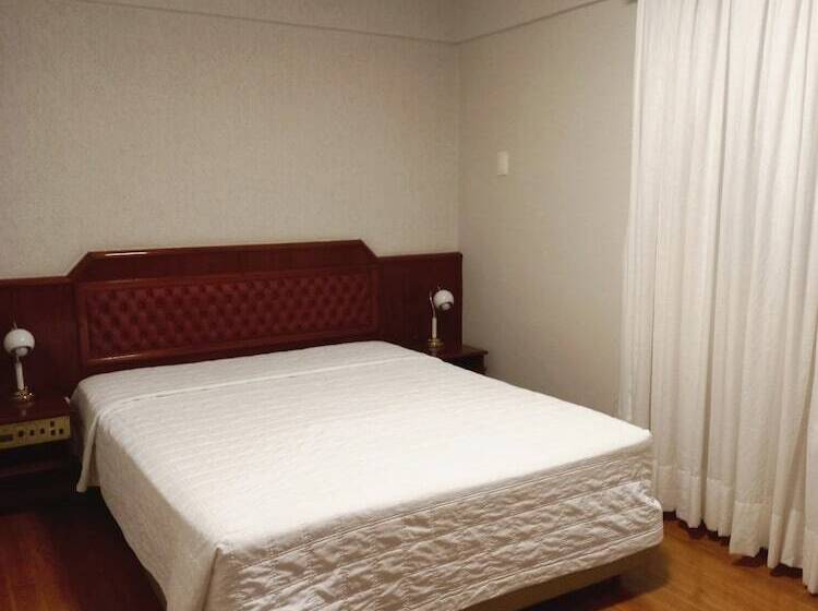 デラックスルーム, Biazi Plaza