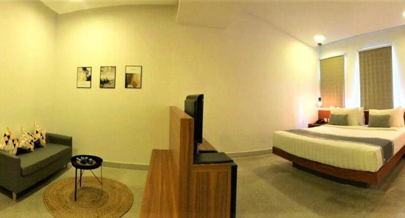 מיטת קינג בסוויטה, Bopha Bassac Boutique