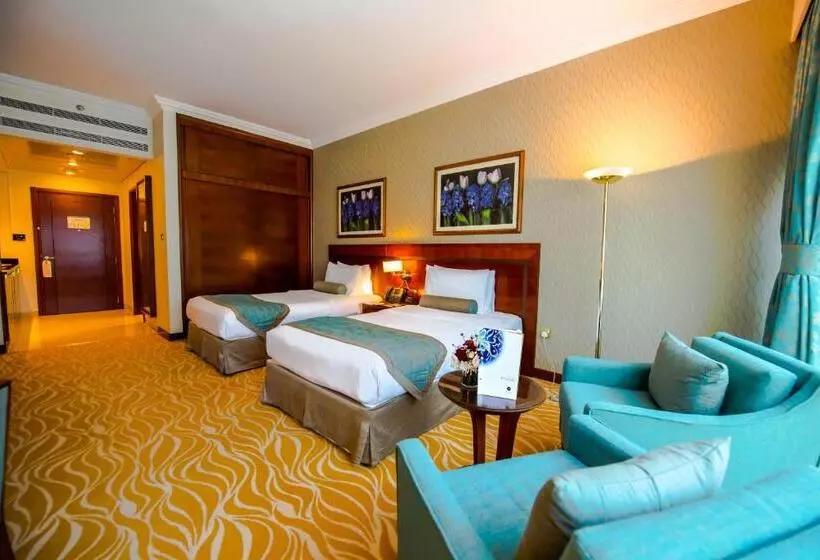 スタンダードスタジオ, Grand Mercure Majlis Residences