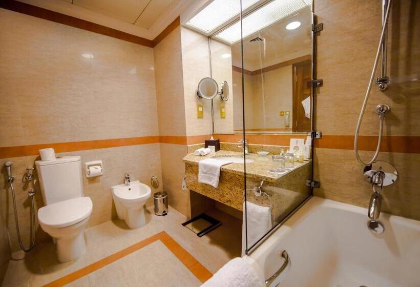 Студия Стандарт, Grand Mercure Majlis Residences