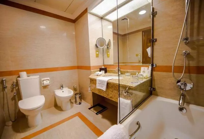 スタンダードスタジオ, Grand Mercure Majlis Residences