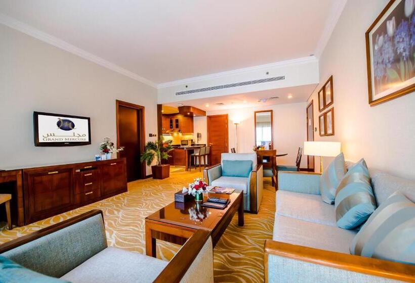 Люкс, Grand Mercure Majlis Residences