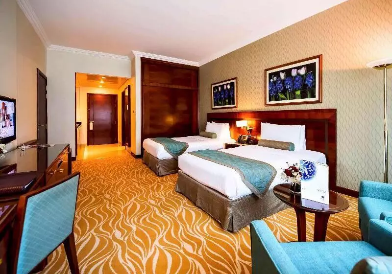 スタンダードスタジオ, Grand Mercure Majlis Residences