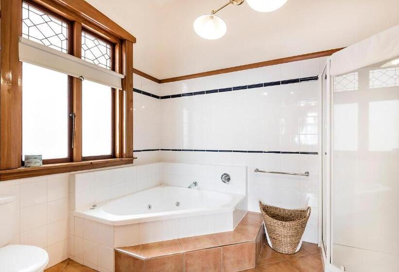 キングサイズベッドのスタンダードルーム, Halswell Lodge