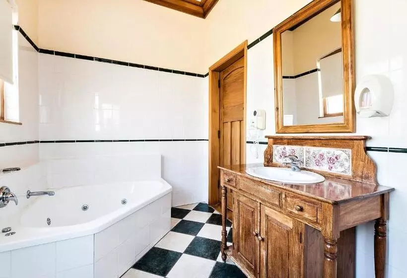 اتاق استاندارد با وان آب گرم, Halswell Lodge