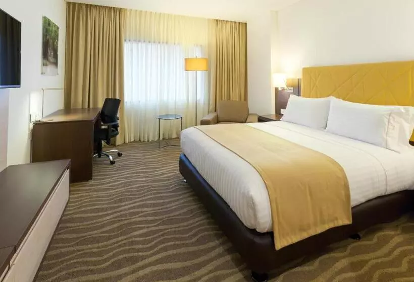 キングサイズベッドのスタンダードルーム, Holiday Inn Express & Suites Bogota Zona Financiera, An Ihg