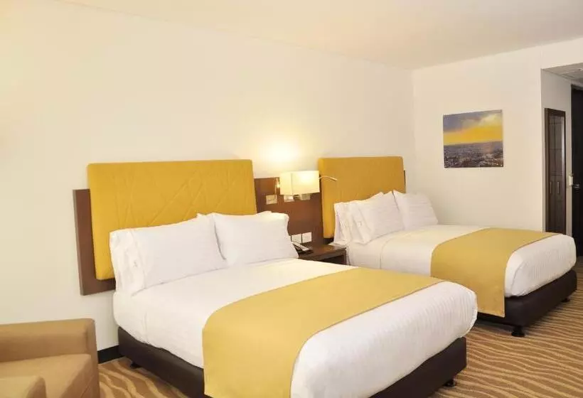 2ダブルベッドのスタンダードルーム, Holiday Inn Express & Suites Bogota Zona Financiera, An Ihg