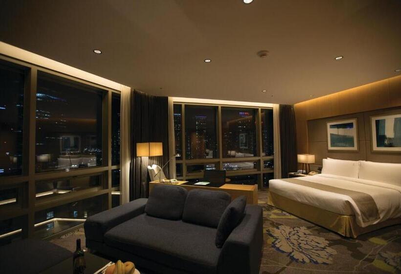 带大床的套房, Holiday Inn Incheon Songdo, An Ihg